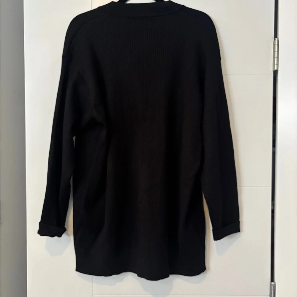 Brunette The Label Ottoman Ribbed Oversized Button-Front Cardigan Black - Picture 8 of 10